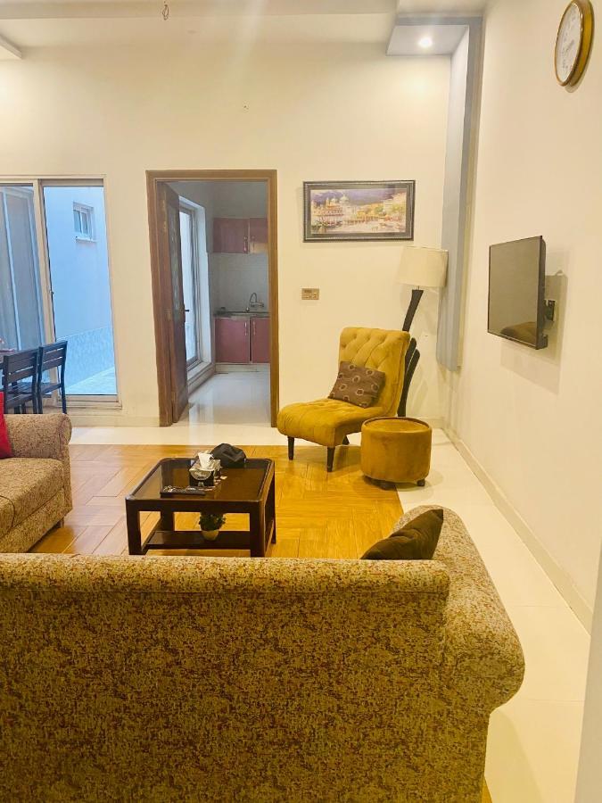 Fully Serviced Holiday Home Near Lyallpur Galleriaファイサラーバード エクステリア 写真