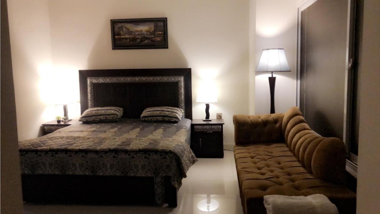 Fully Serviced Holiday Home Near Lyallpur Galleriaファイサラーバード エクステリア 写真