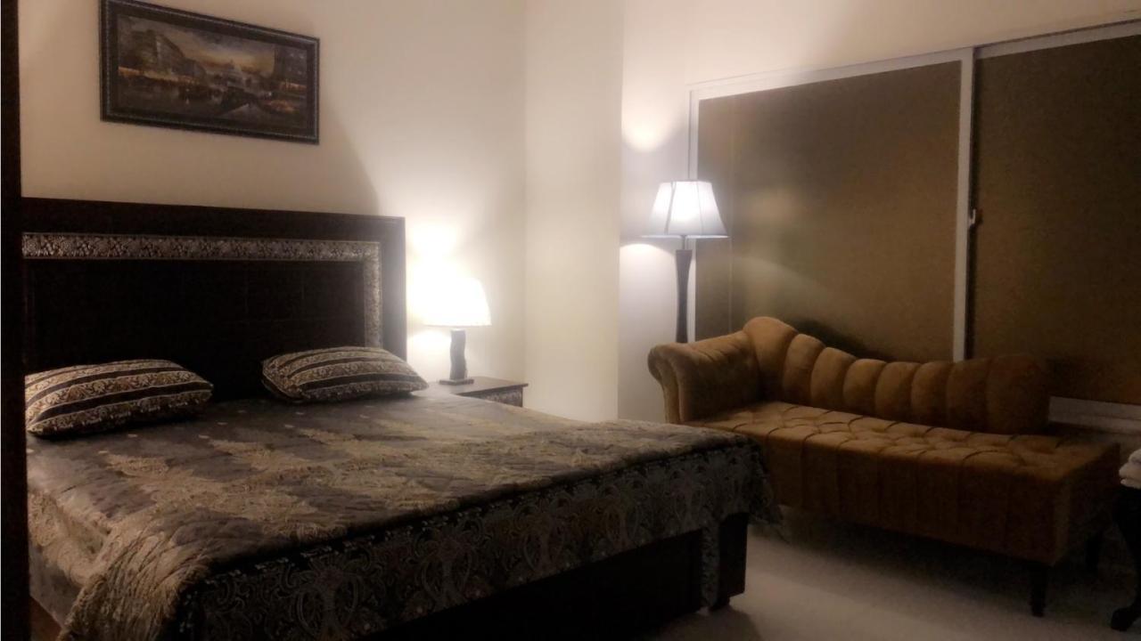 Fully Serviced Holiday Home Near Lyallpur Galleriaファイサラーバード エクステリア 写真
